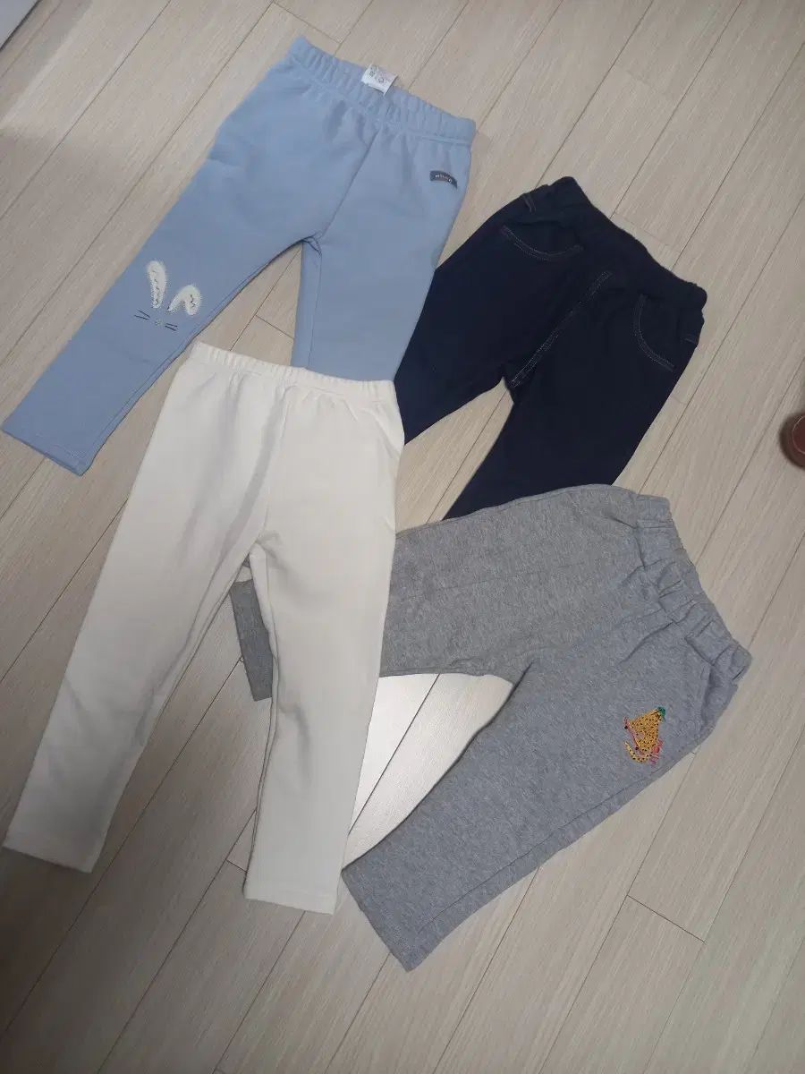 【本物保証，低価】 キッズ起毛パンツ 起毛レギンス 100 その他