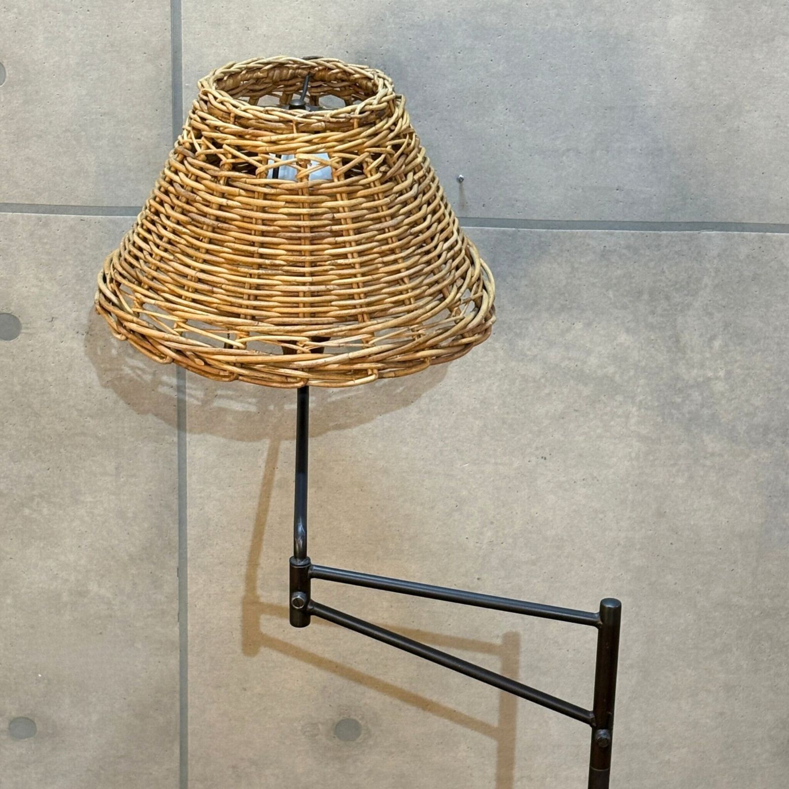 USED】TRUCK FURNITURE トラックファニチャー FLOOR LAMP F-ZG1 2019年