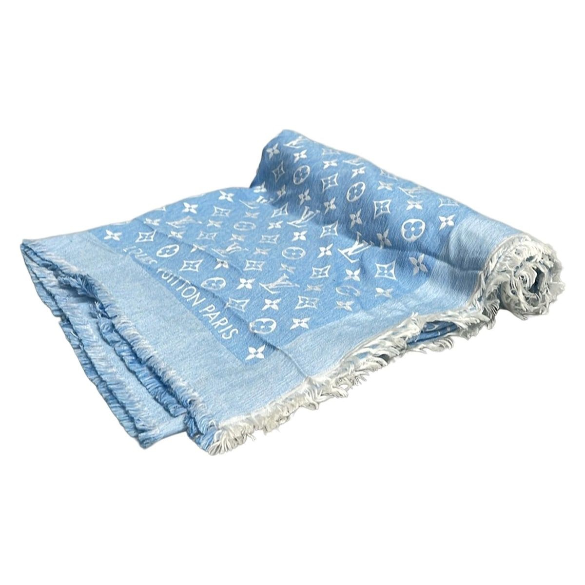 LOUIS VUITTON　ルイヴィトン　ストール　ショール　水色　シルク ⭐︎新品未使用⭐︎Louis Vuitton ショールモノグラム