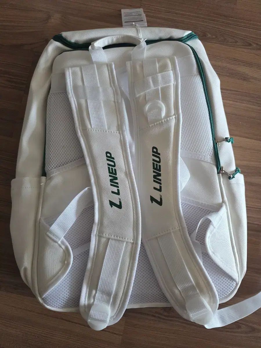 ラインナップ バックパック LU BP 4401 バドミントン テニス スカッシュ