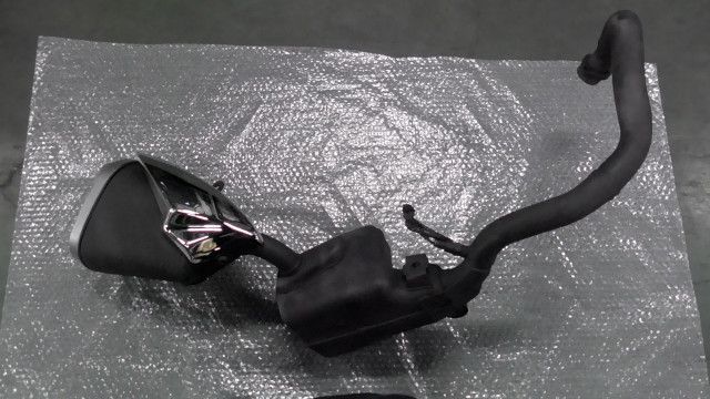 ジクサーSF 250 ED 22 Y 101 xxx の マフラー 傷