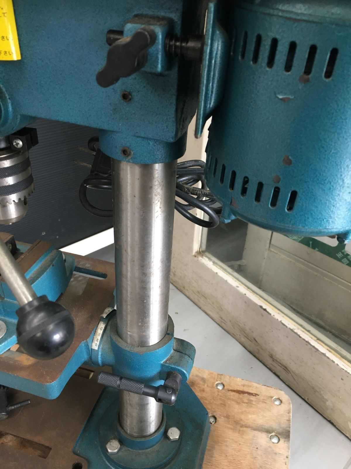 0906 卓上ボール盤