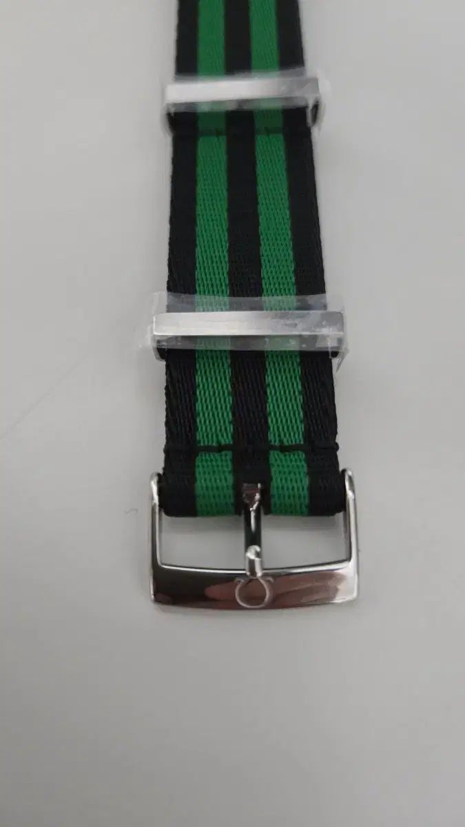 オメガ シーマスター含む 19mm 20mm適用可能なNATOバンド 新品出品