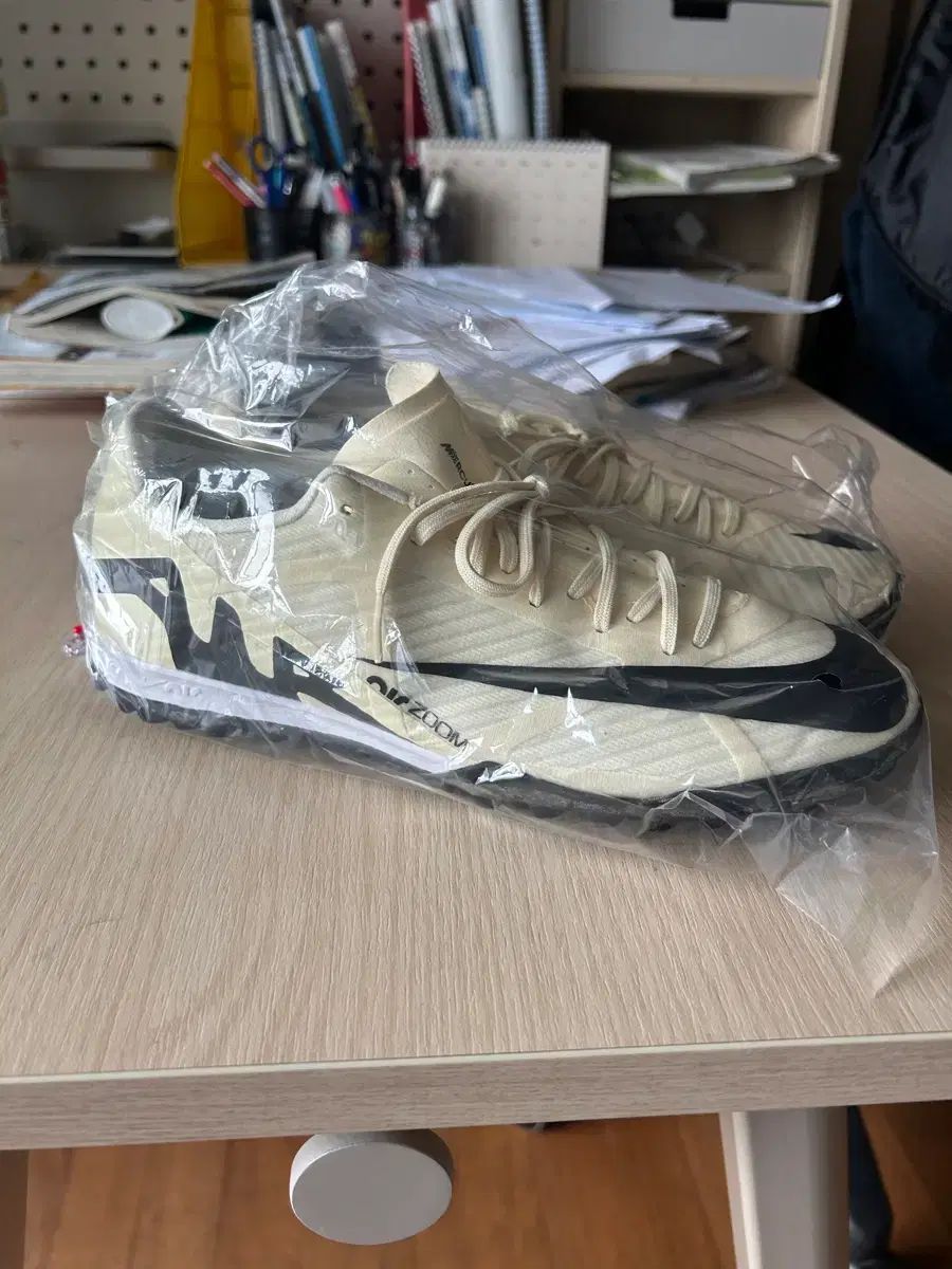 ナイキ マーキュリアル サッカーシューズ 270