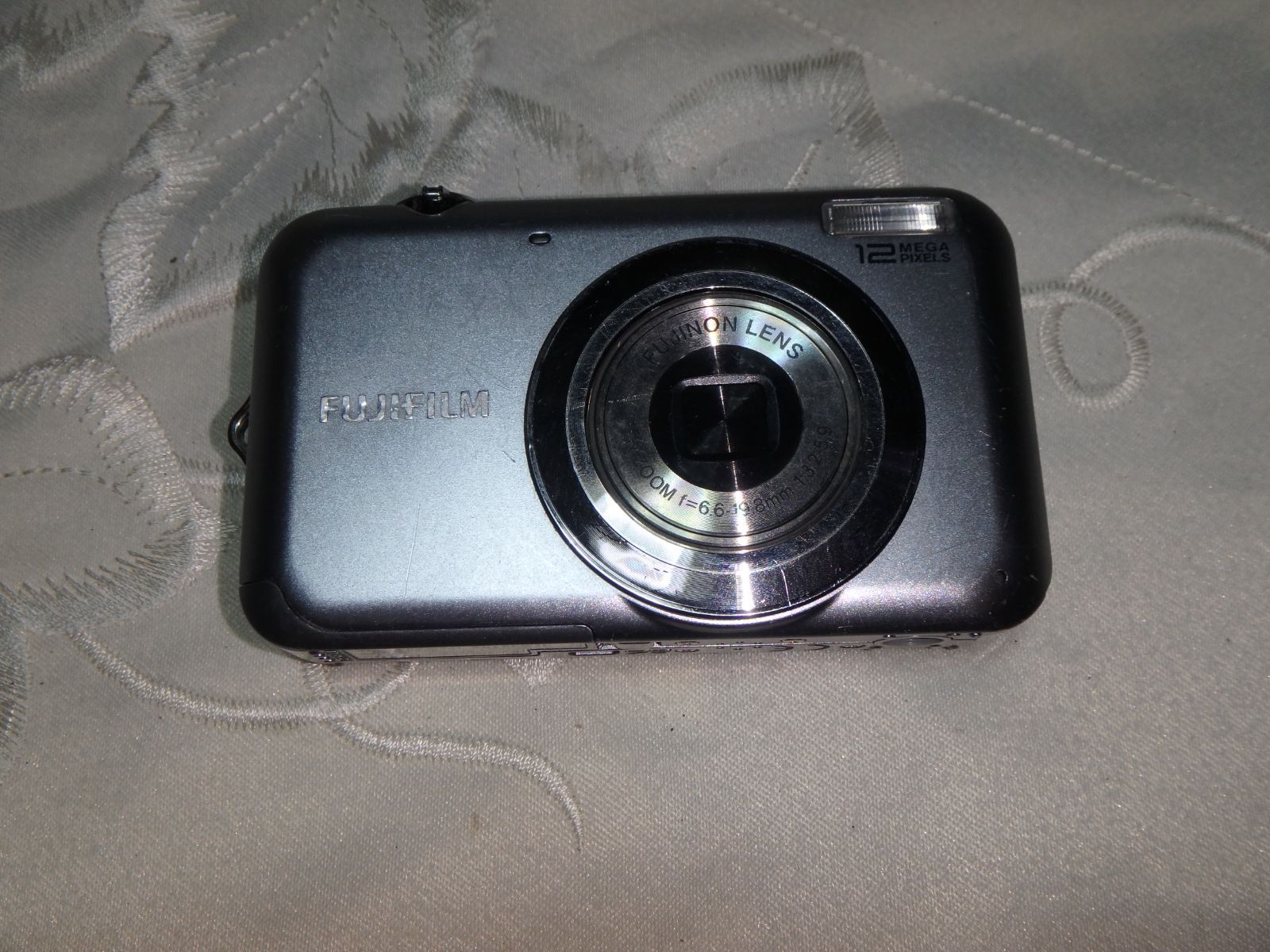 富士フィルム FINEPIX JV100 デジタルカメラ 動作品 デジカメ Amazon | FUJIFILM デジタルカメラ FinePix(ファインピックス) JV100