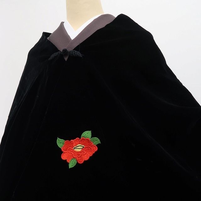 ❁tomihisa❁ ベルベット 着物ショール ポンチョ 花刺繍映える 黒ベルベット ケープ 7390