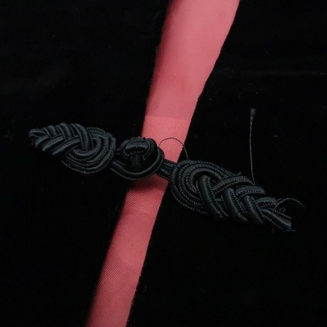 ❁tomihisa❁ ベルベット 着物ショール ポンチョ 花刺繍映える 黒ベルベット ケープ 7390 ダブルボタン ワイドパンツ