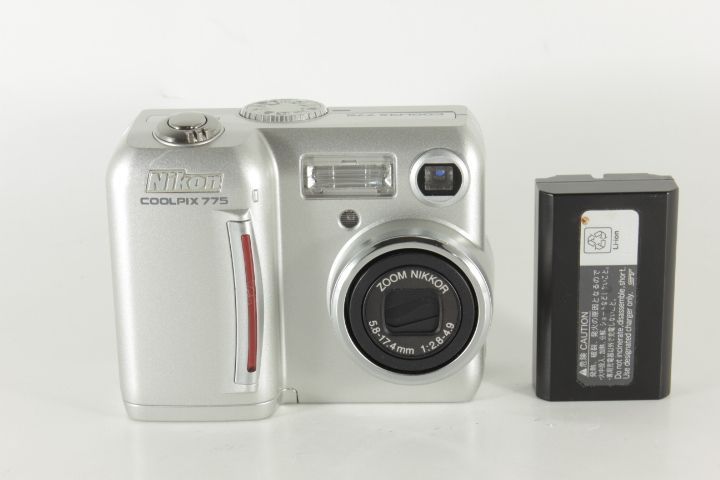 NIKON ニコン COOLPIX E 775 シルバー 2025274 20765