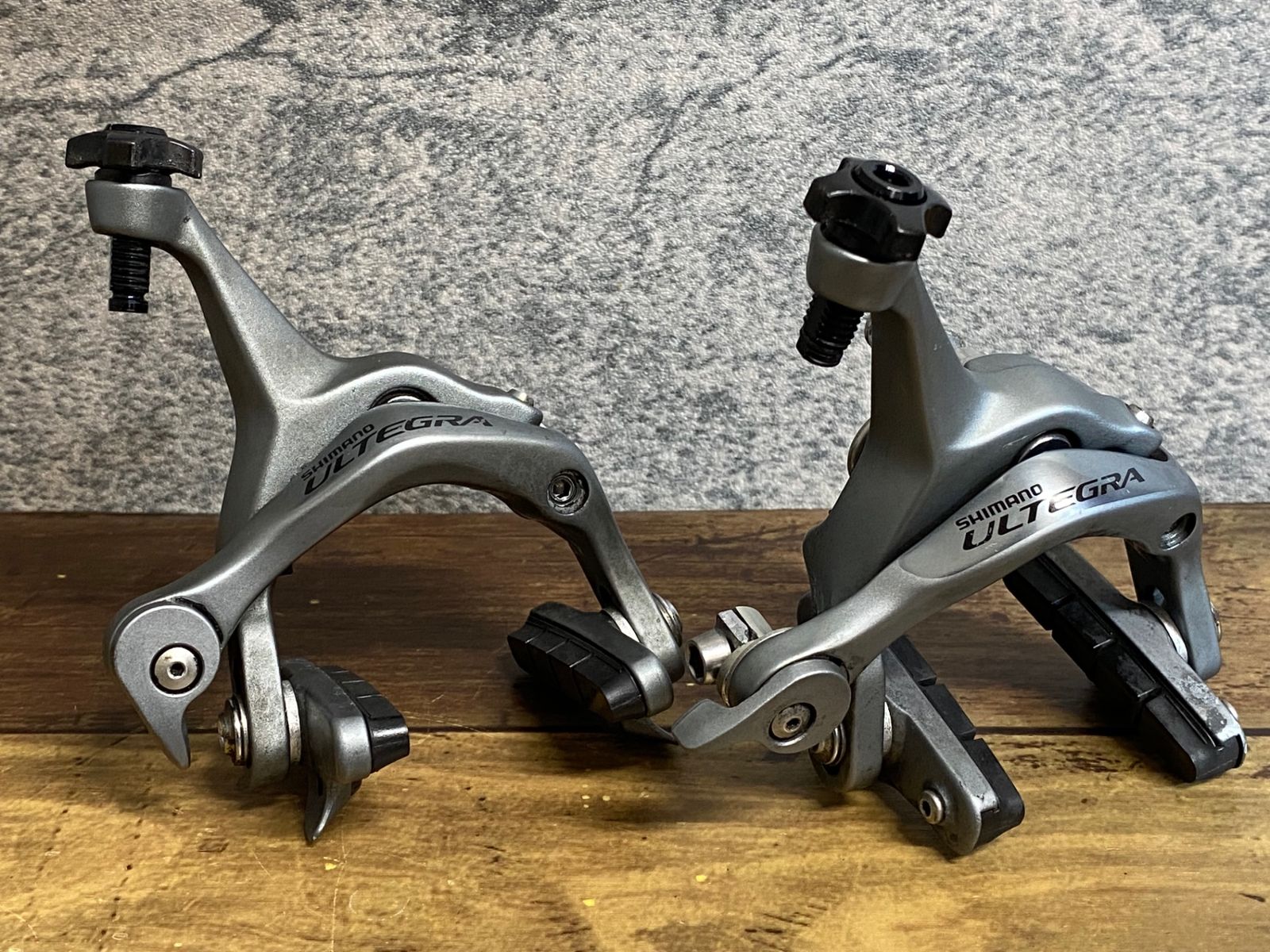 JJ400 シマノ SHIMANO アルテグラ ULTEGRA BR-6700 キャリパーブレーキ
