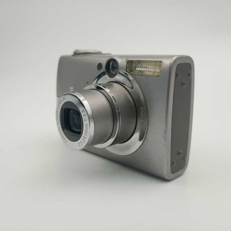 カメラ Canon IXY DIGITAL 600 シルバー コンパクトデジタルカメラ 〇