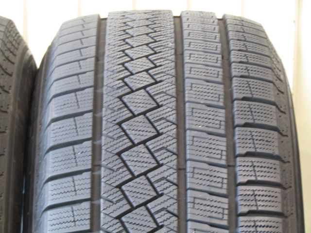  の冬セット アウディ FY系 Q 5ウインター 5スポークVデザイン 17インチ タイヤ ホイールセット