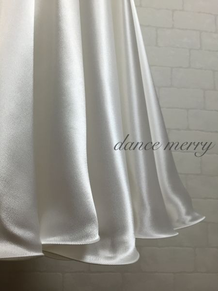 新品 フレアー最大 サテン パソドブレ スカート 社交ダンス 白 パソ