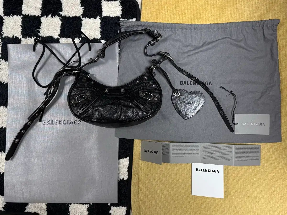 バレンシアガ ルカゴール XS ブラック ショルダー バッグ フルセット