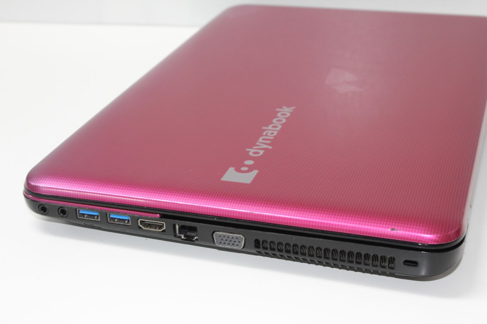 ノートPC】Dynabook〈dynabook T552/47FR〉Intel Coe i5/SSD256GB