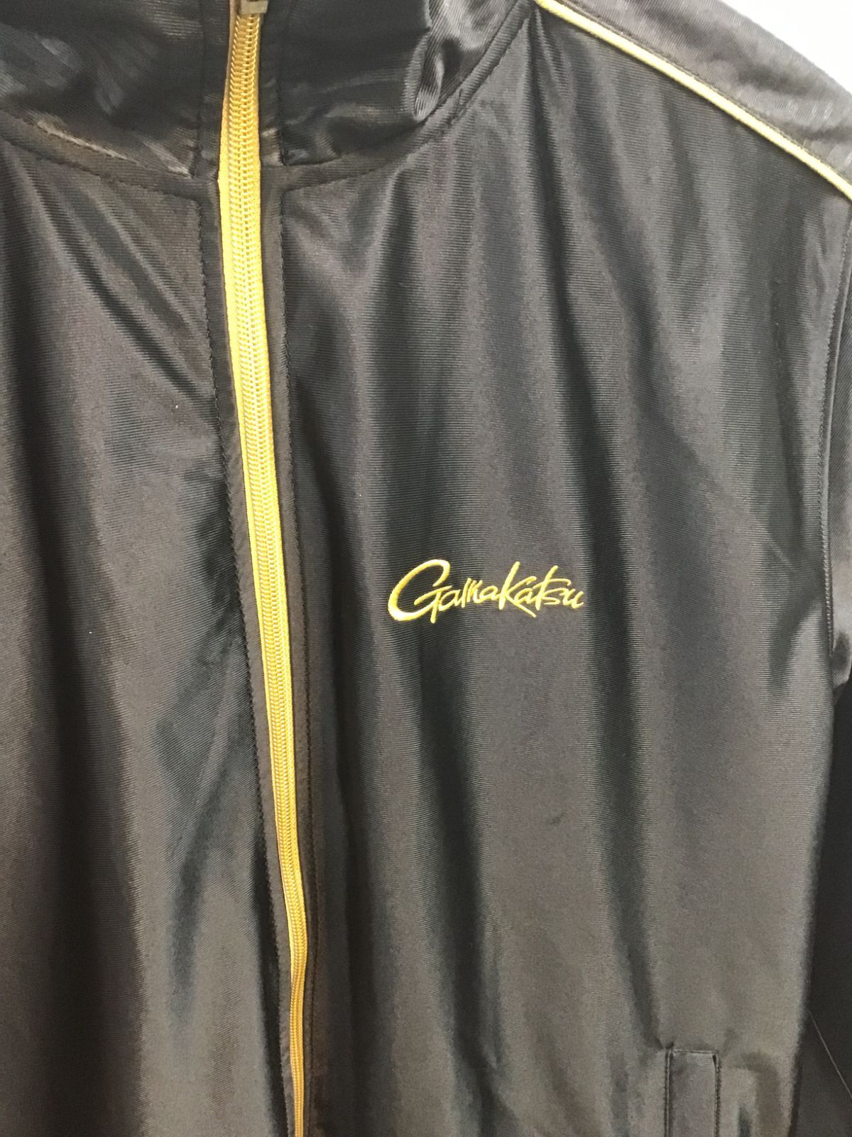  がまかつ GM 3373 ジャージスーツ上下セット 黒 サイズ LL 胸囲97～103 着丈70 桁丈90 腹囲88～96 尻囲114 股上34 股下78 キャンプ用品 フィッシングスーツ(上下セット) ウェア