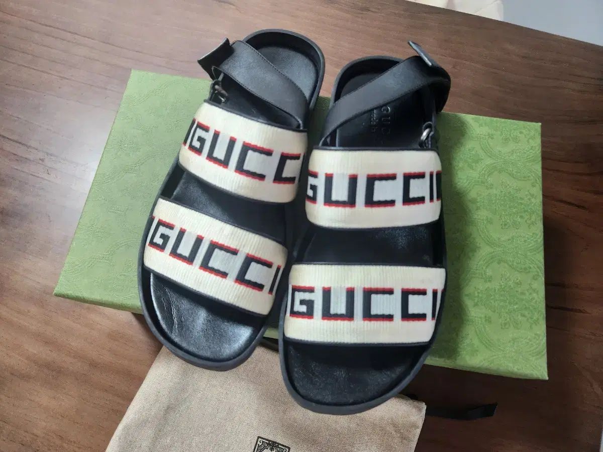 GUCCI グッチ サンダル