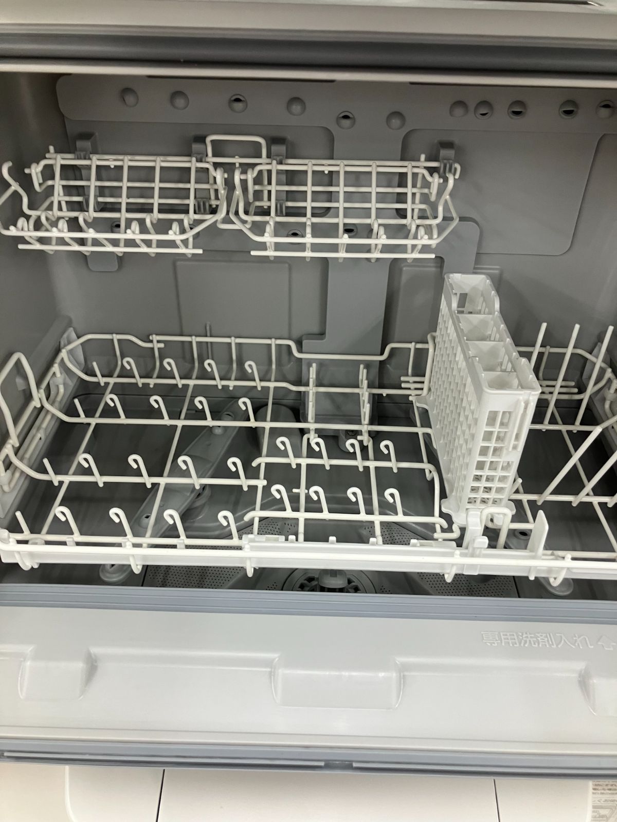  Panasonic 食器洗い乾燥機 製 NP TSP 1 W 左下に目立つキズ有ります 管理番号25 12 13 食器洗い乾燥機 食洗機