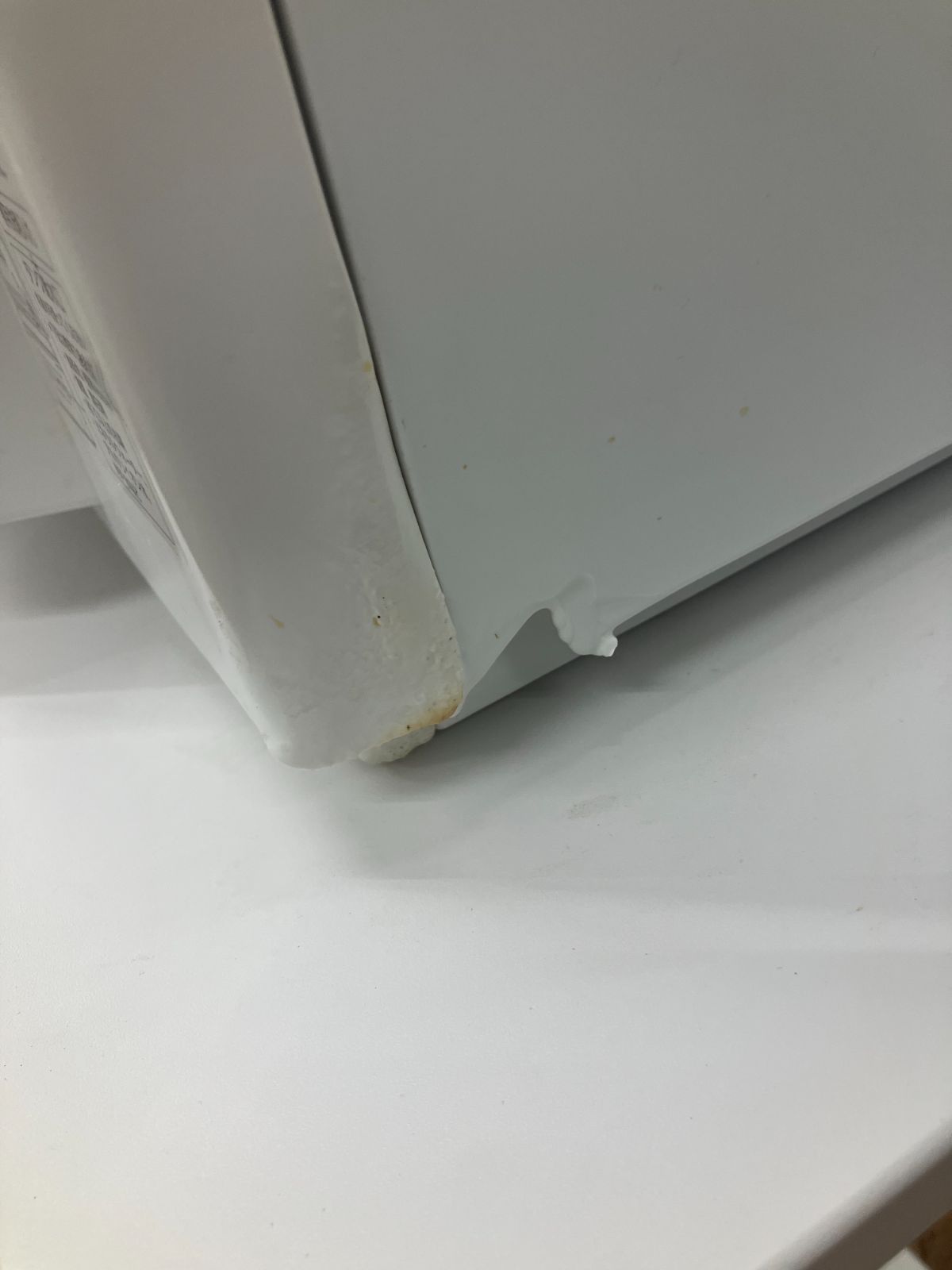 左下に目立つキズ有ります