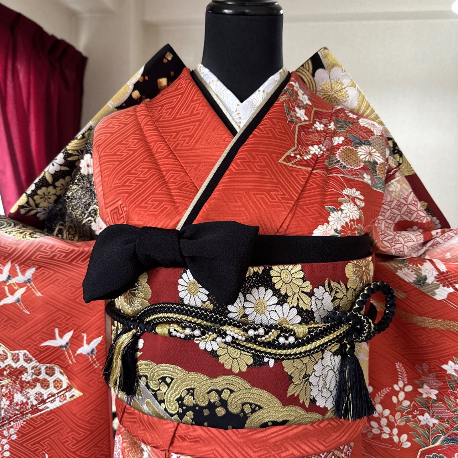 豪華振袖セット 4点 袋帯 半衿 重ね衿 正絹 古典柄 金駒刺繍 鼓 扇 飛鶴 桜 牡丹 青海波 流水 金銀彩