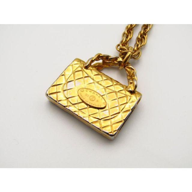 CHANEL シャネル ココマーク マトラッセ ヴィンテージ バッグモチーフ CHANEL シャネル ココマーク マトラッセ ヴィンテージ バッグモチーフ