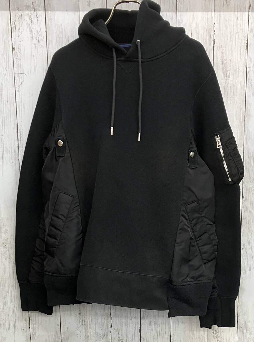 sacai プルオーバーフーディ サカイ パーカー ナイロン切り替え ブラック size 1