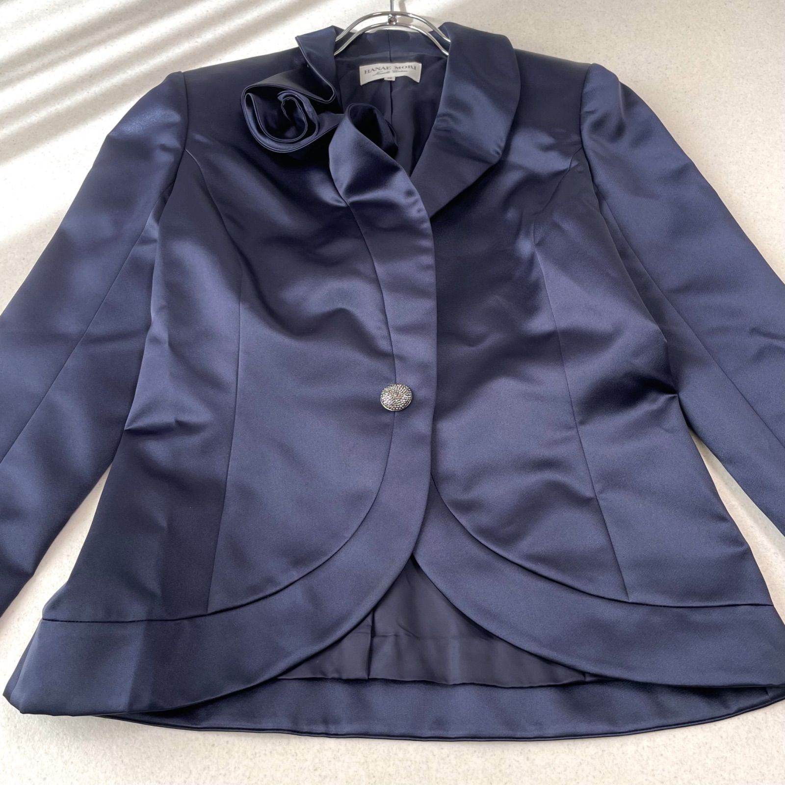 HANAE MORI ハナエモリ お花デザインの襟が素敵なスカートスーツ