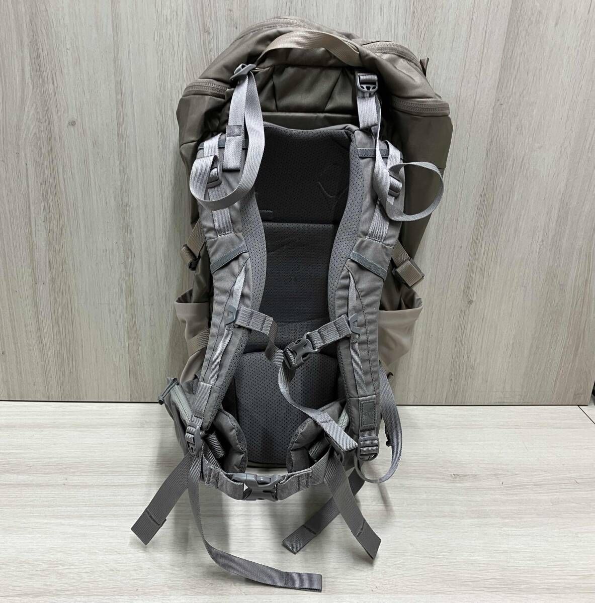 MYSTERY RANCH COULEE 30 05 JUL 2025 298486 ミステリーランチ リュック バックパック ブラウン系