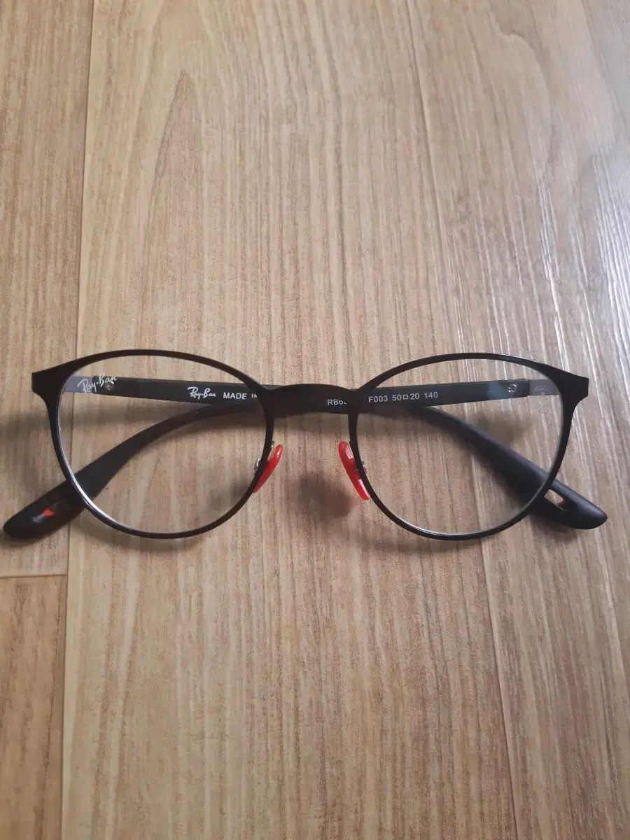 レイバン フェラーリ メガネ