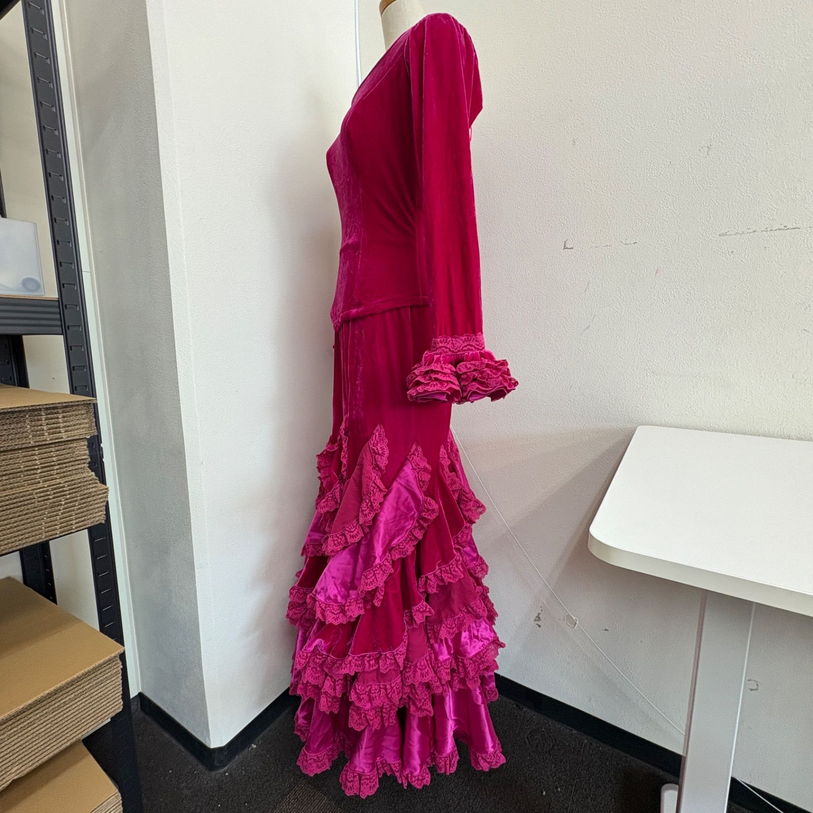 ソニアジョーンズ フラメンコ衣装 ツーピース ブラウス フリル ファルダ レース ピンク ベロア