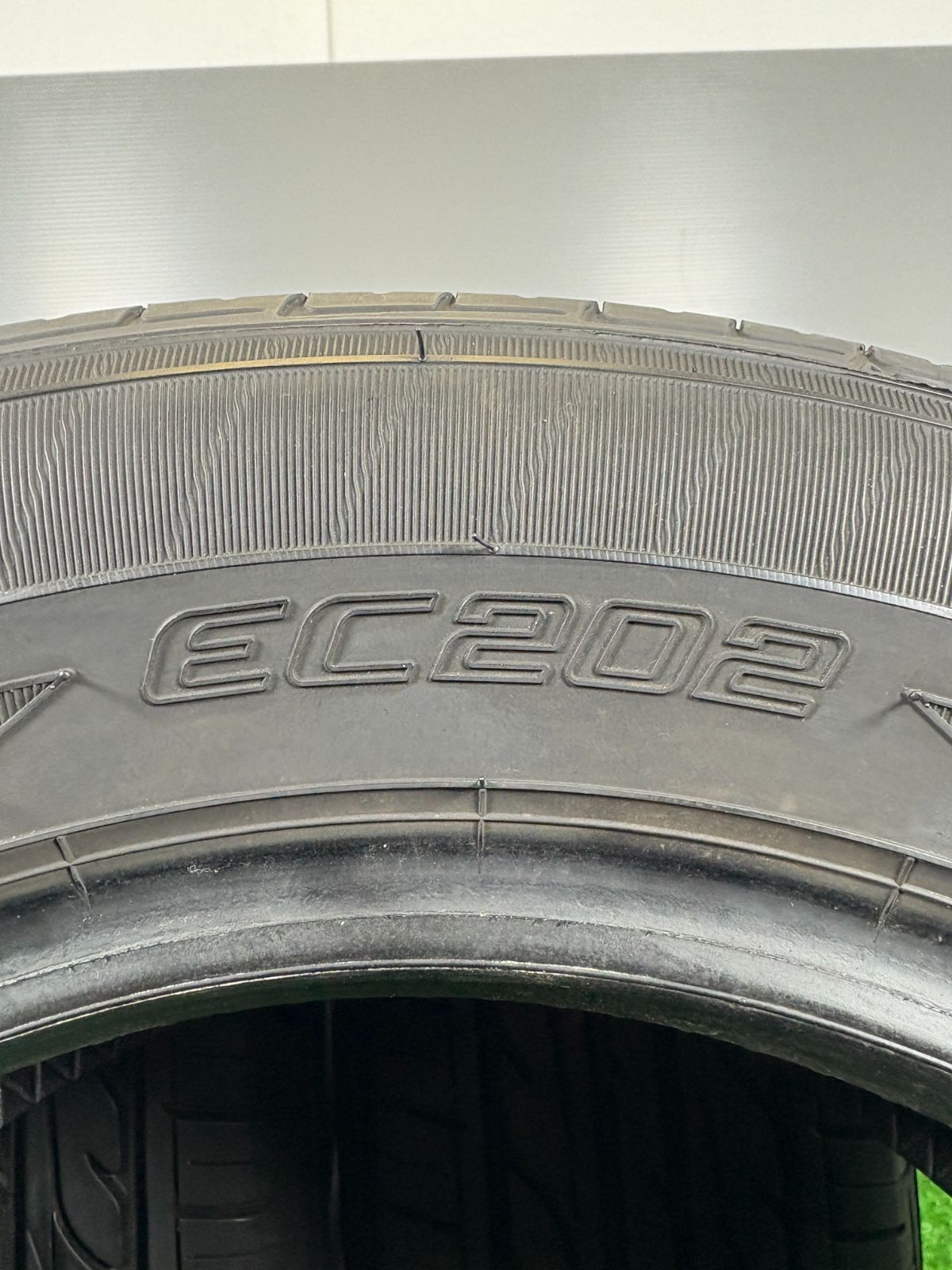  185 65 R 15 ダンロップ EC 202 2019年製 4本 夏 タイヤ ノーマル TA 872 15インチ サマータイヤ ノーマルタイヤ