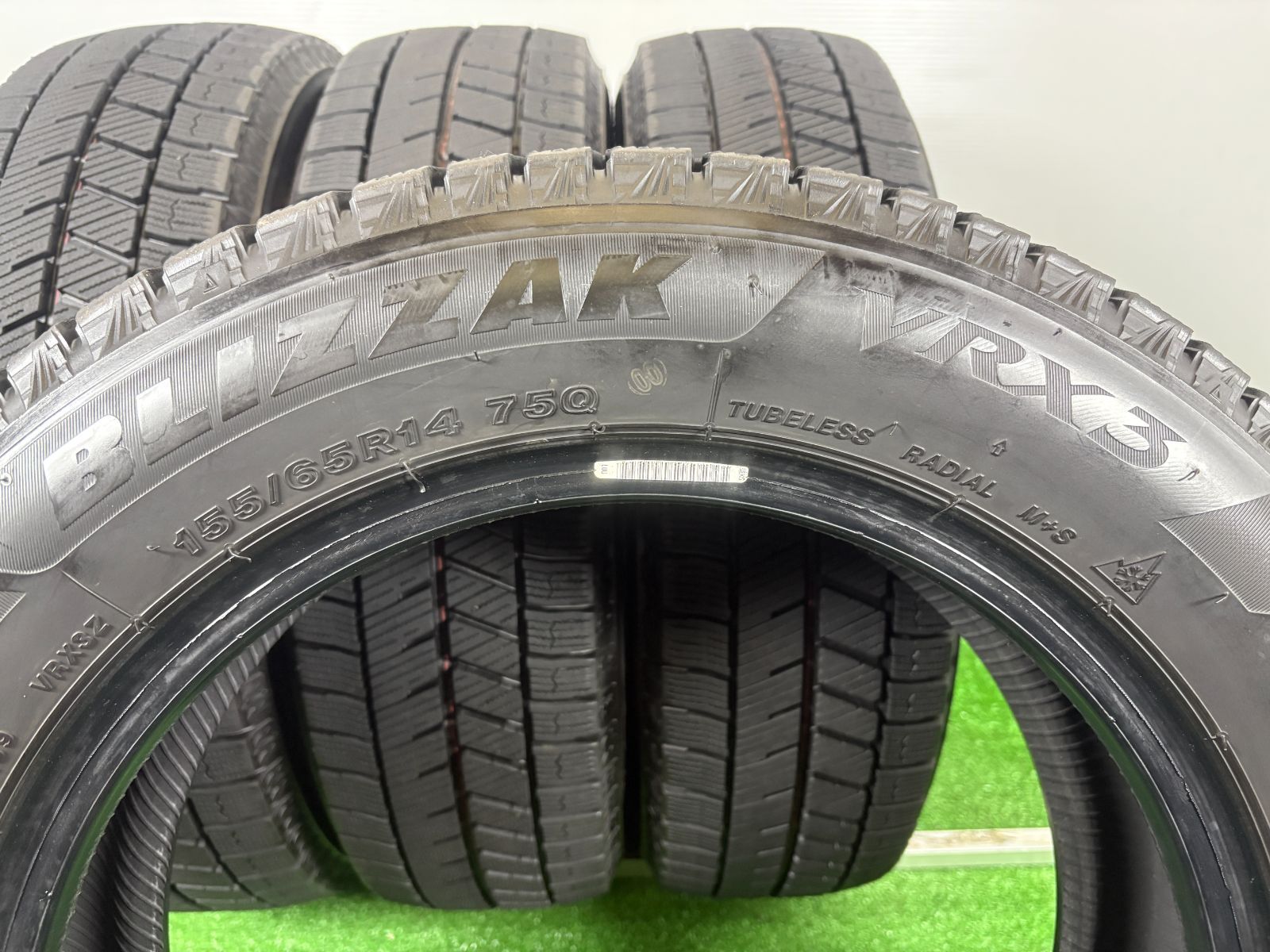 2021年製ブリジストンVRX3 155/65R14 中古4本　らいそ 送料無料☆155/65R14 ブリヂストン VRX3 2021年製 4本 冬 タイヤ