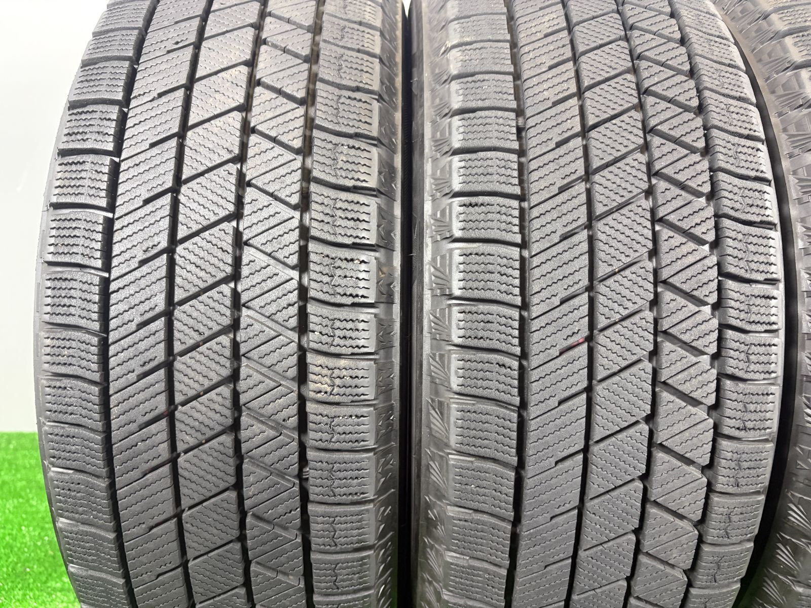 185 60 R 15 ブリヂストン VRX 3 4本 冬 タイヤ スタッドレス TA 876