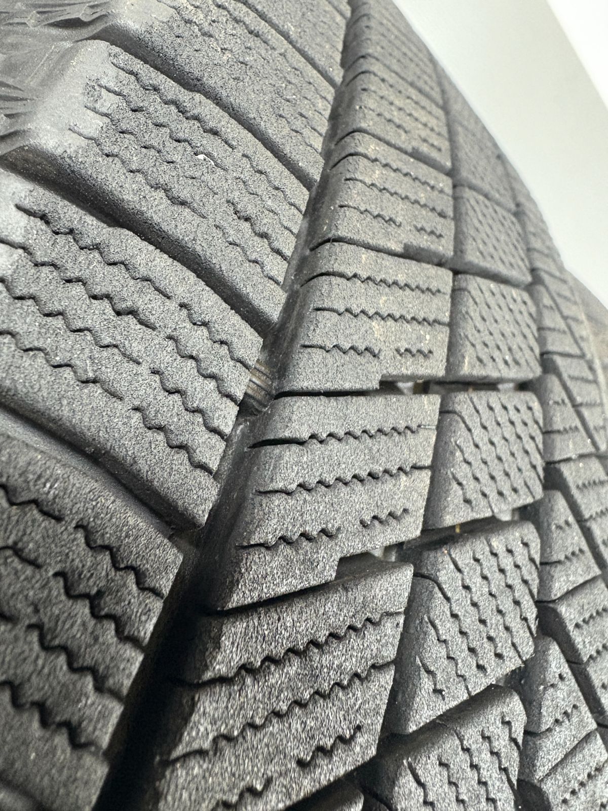 スタッドレス TA