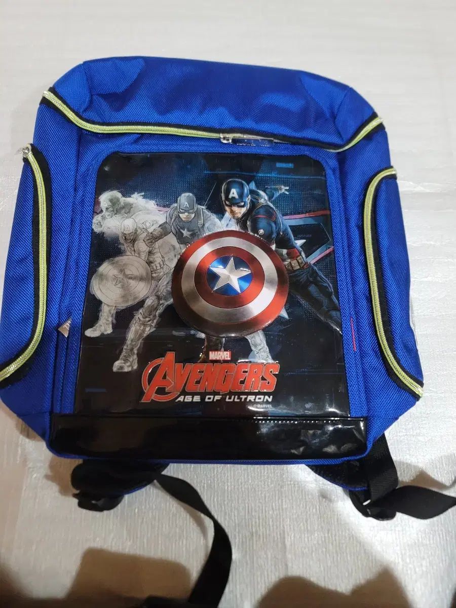 アベンジャーズ キャラクター 子供用 本