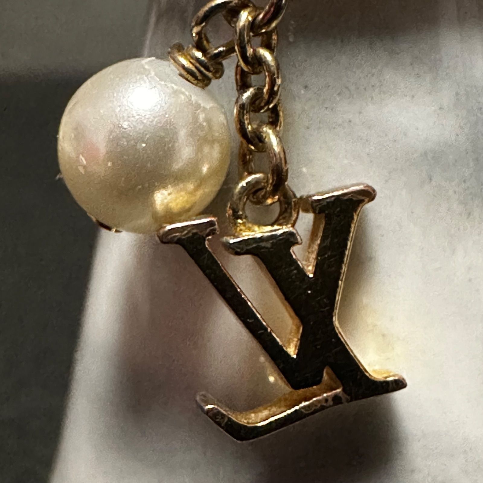 ルイヴィトン LOUIS VUITTON 指輪 リングリングLV アイコニック ルイザ