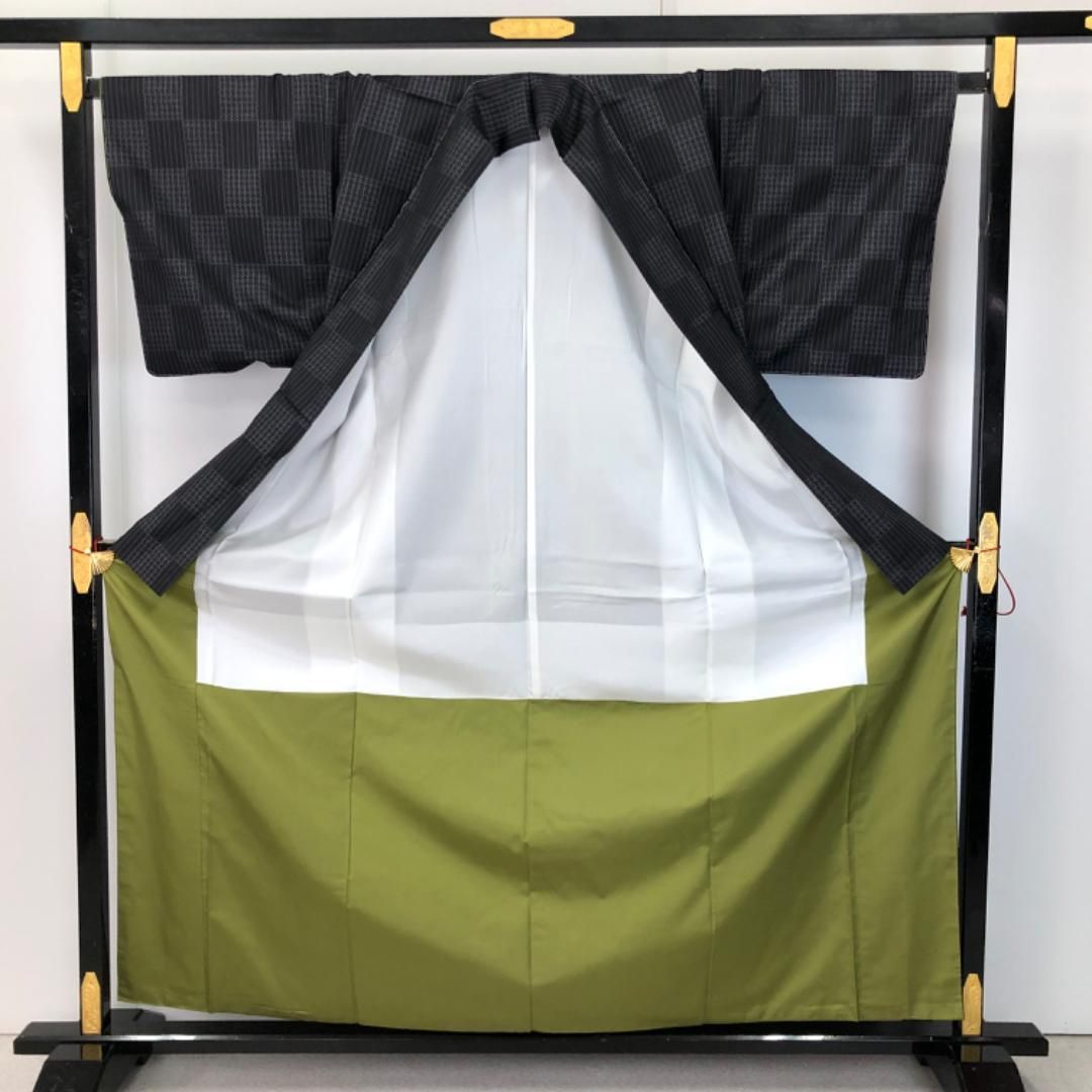 本場大島紬 横双絣 市松模様 証紙付 しつけ糸 ガード加工 K-5606