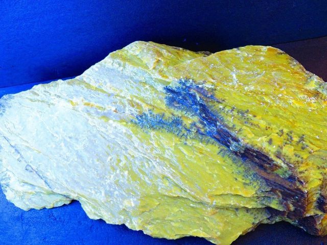 巨大 迫力の18 06 kg ブラジル産 水晶 原石 天然石 置物 翡翠原石 鑑賞石 パワーストーン 鉱物 標本 宝石 天然 TK 2657