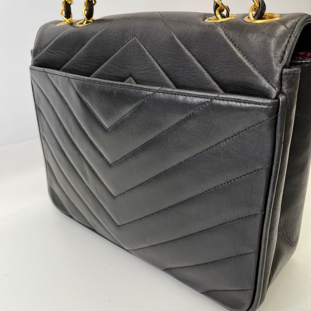 CHANEL シャネル シェブロン Vステッチ ダブルチェーン ショルダーバッグ レディース ラムスキン ブラック