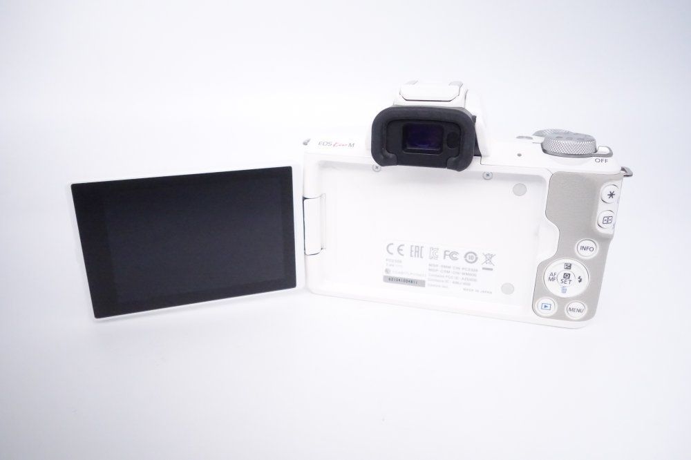 美品】キヤノン Canon ミラーレス一眼カメラ EOS Kiss M ボディー