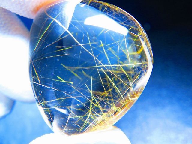 タイチンルチルクォーツ 太金針水晶 太陽放射ルチル レア 天然石 鉱物