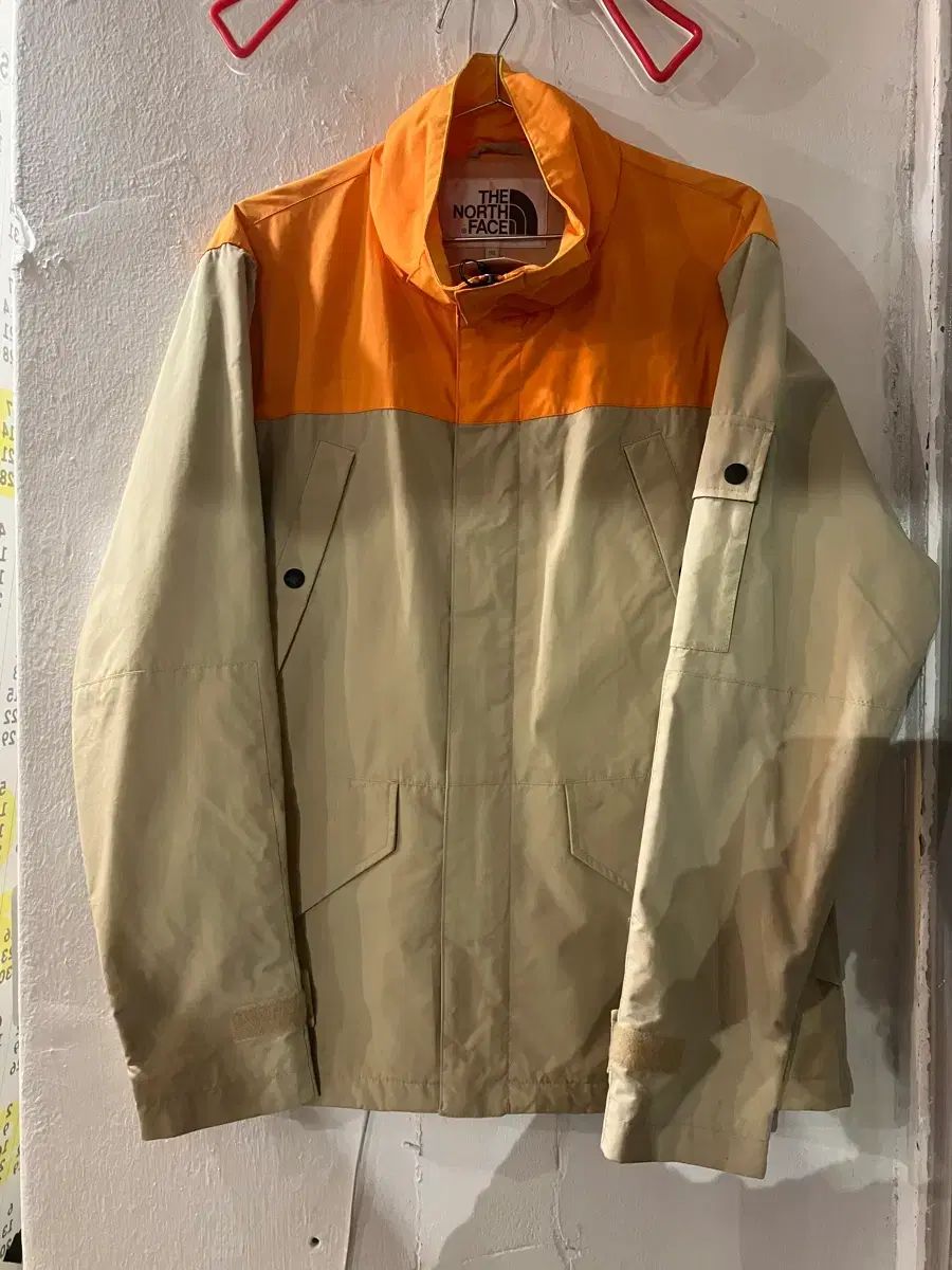 THE NORTH FACE ザノースフェイス オレンジ|ベージュ ウィンドブレーカー