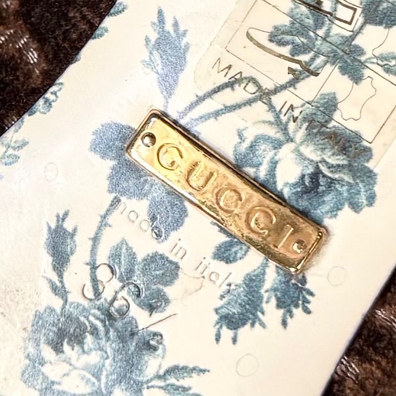  GUCCI グッチ GGスプリーム ロゴ柄 ベロアパンプス タイガーヘッドモチーフ ブラウン 茶色 36 1 2 レディースローファー 23.5 cm ハイヒール パンプス パンプス