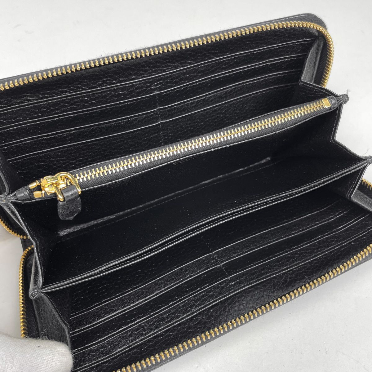 在庫一掃】 プラダ PRADA ロゴ ラウンドファスナー 長財布 ラウンド