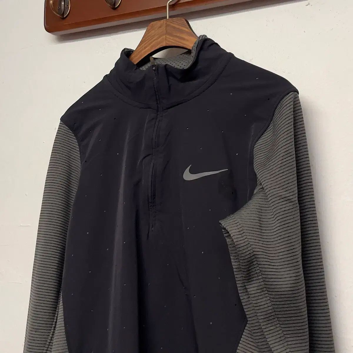 ナイキ ウィメンズ ランニング エアロリアクト ロング スリーブ