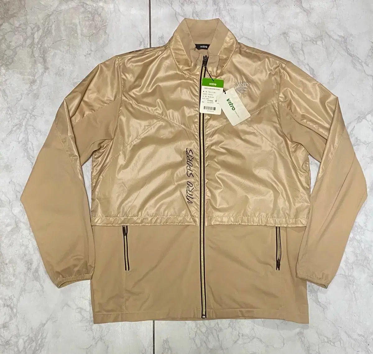 ビートのウィンドブレーカー アウター 100 バドミントン テニス アウター