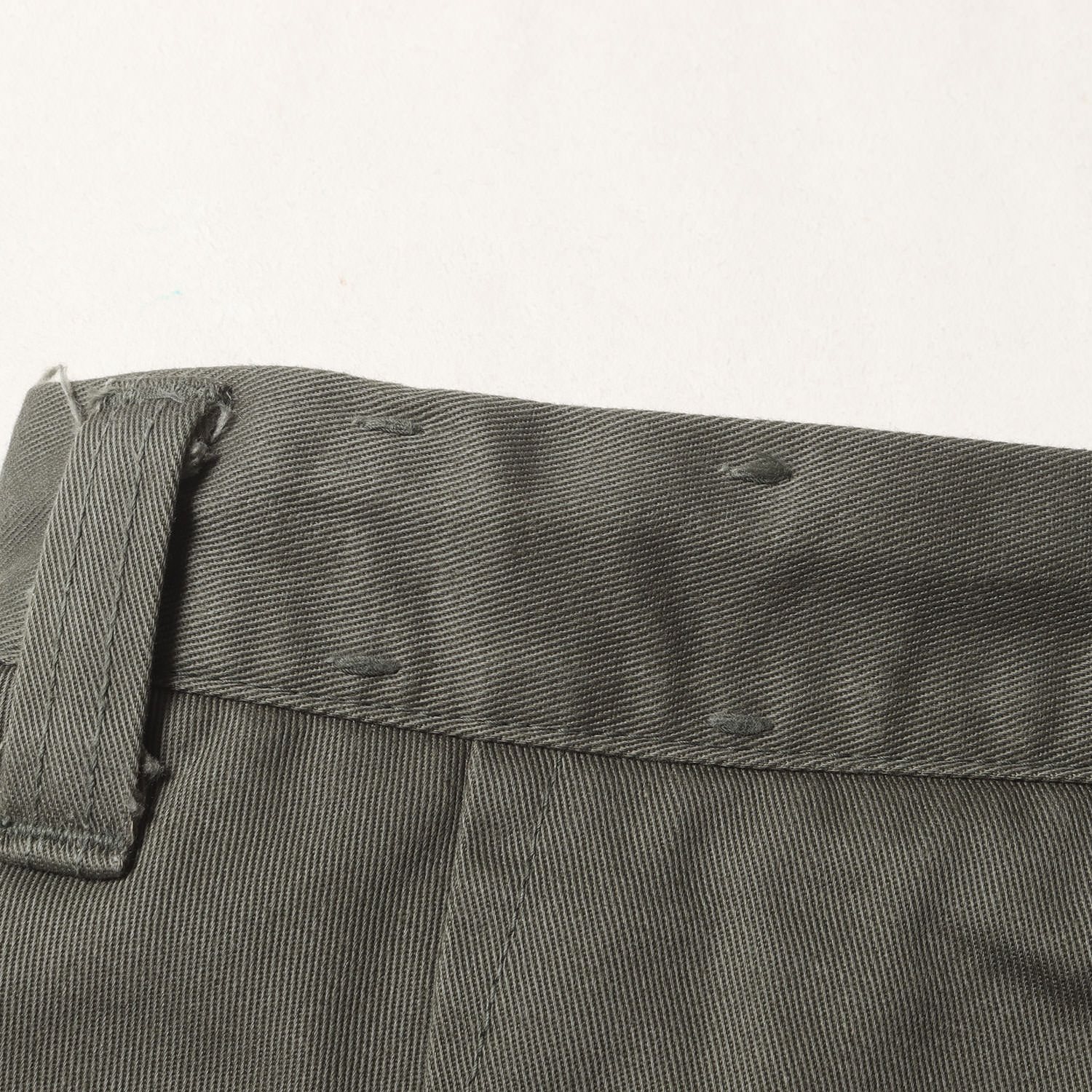 At LAST&CO アットラスト パンツ オリーブ サイズ:32 | コットンツイル