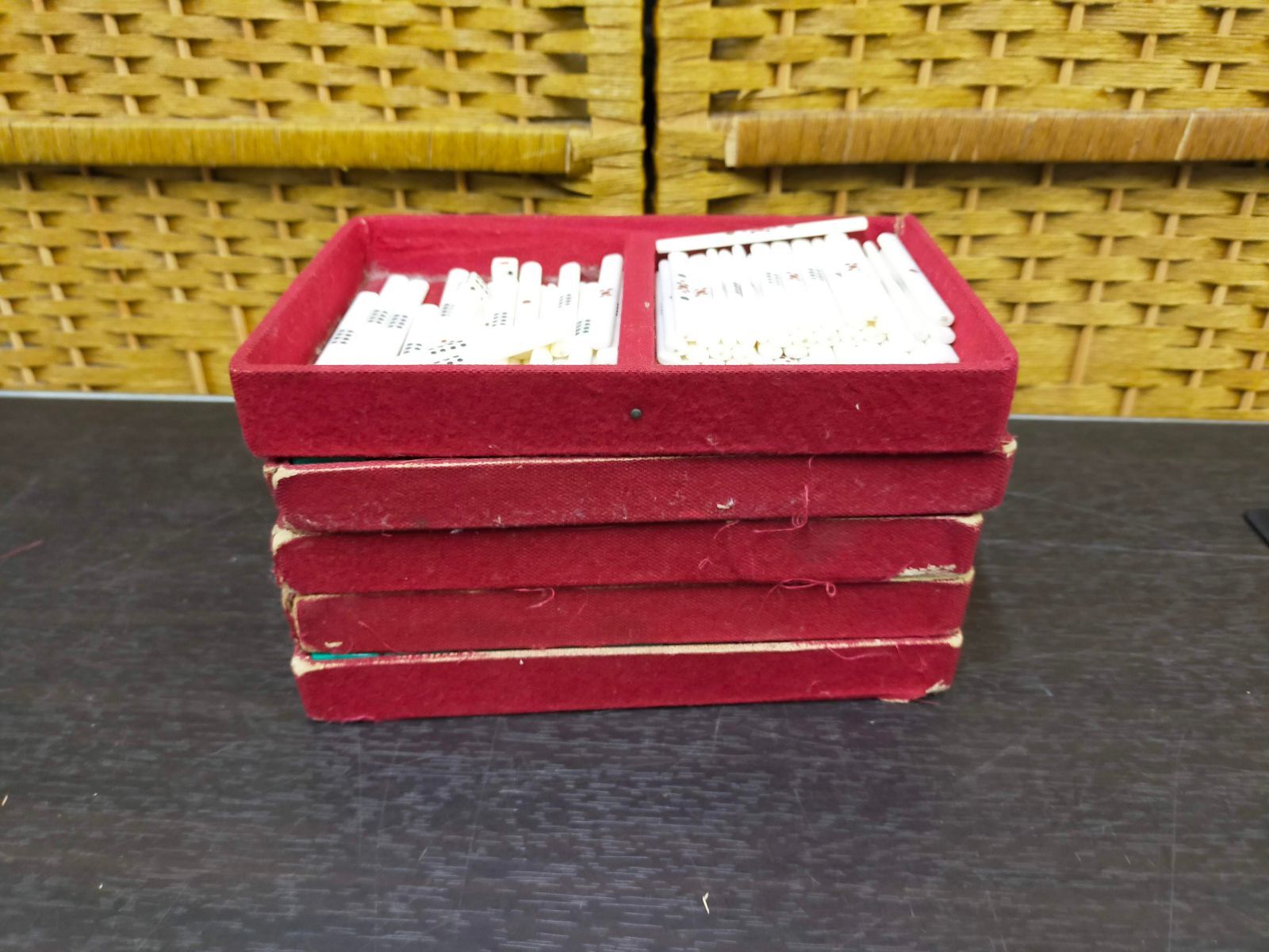 E24-20251212-10【レトロ麻雀】昭和携帯麻雀セット 点棒・サイコロ付き