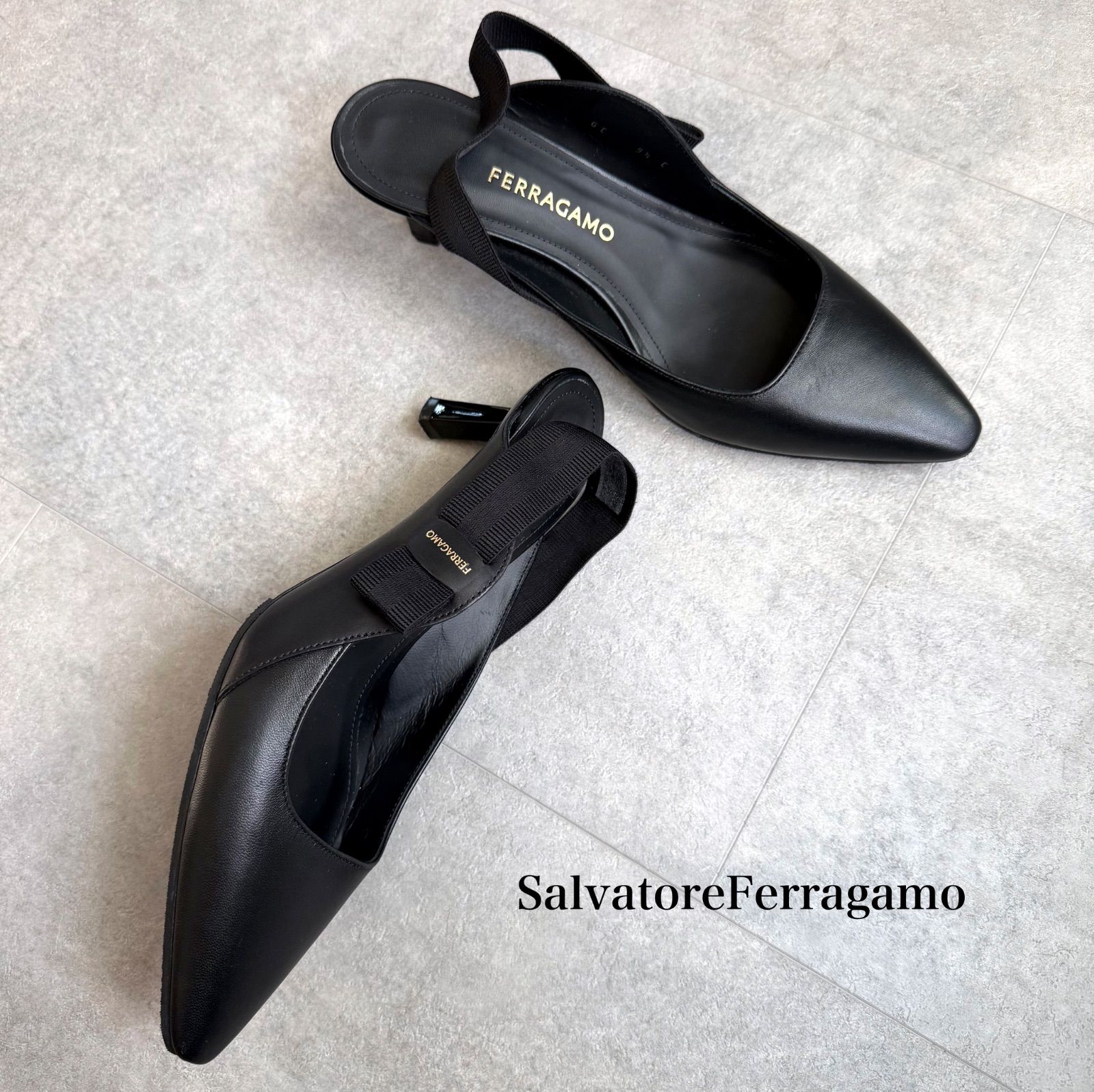 近年モデル SalvatoreFerragamo サルヴァトーレフェラガモ スリングバックパンプス レザー ヴァラリボン ブラック 黒 9 1 2 C 大きいサイズ 26 cm