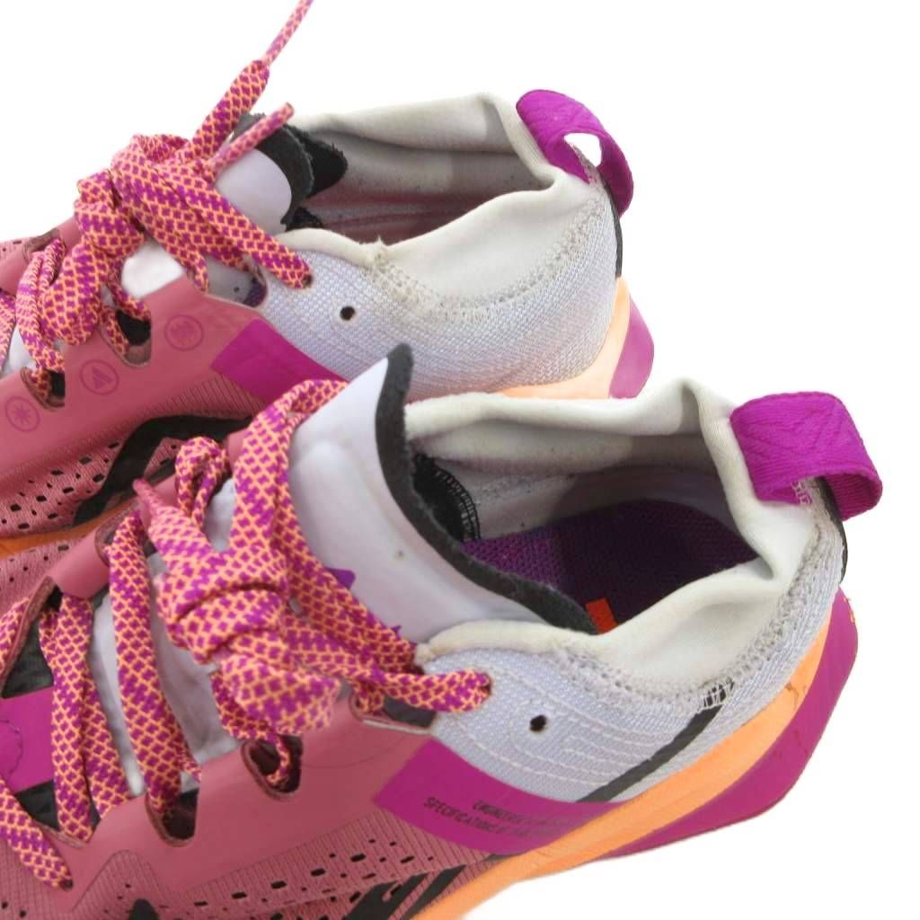 ランニングシューズ