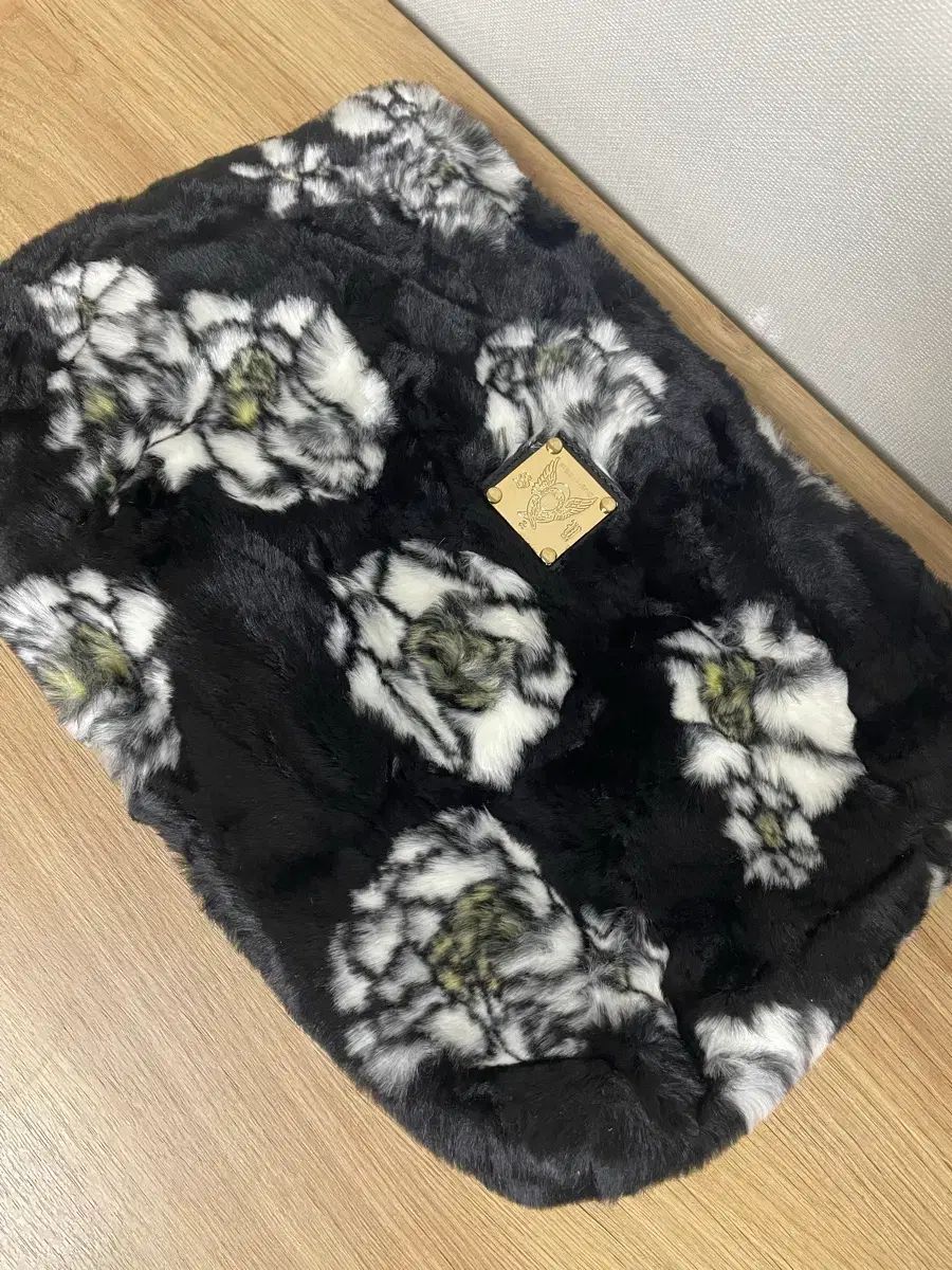 スティーブJ - ヨニP フェイクファー クラッチバッグ